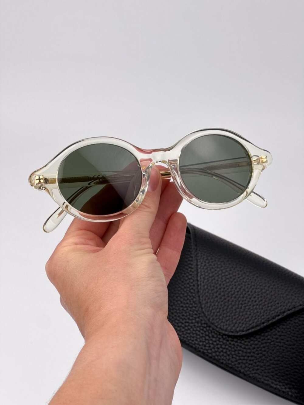 LOEWE LW40162U 57N PALE YELLOW ROUND SUNGLASSES
